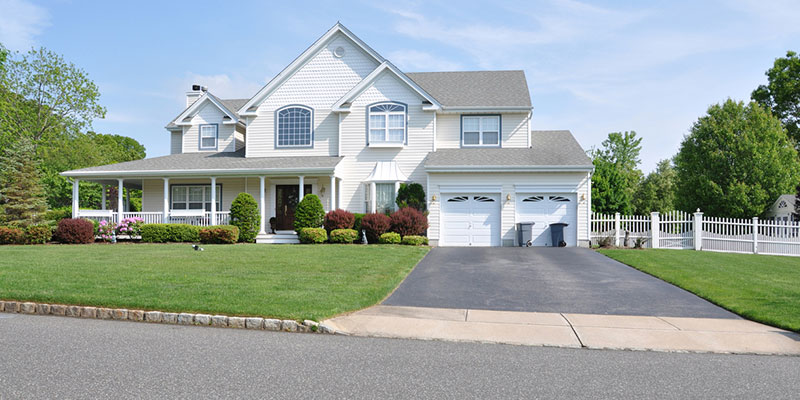 Improve Your Home’s Curb Appeal With Softwashing
